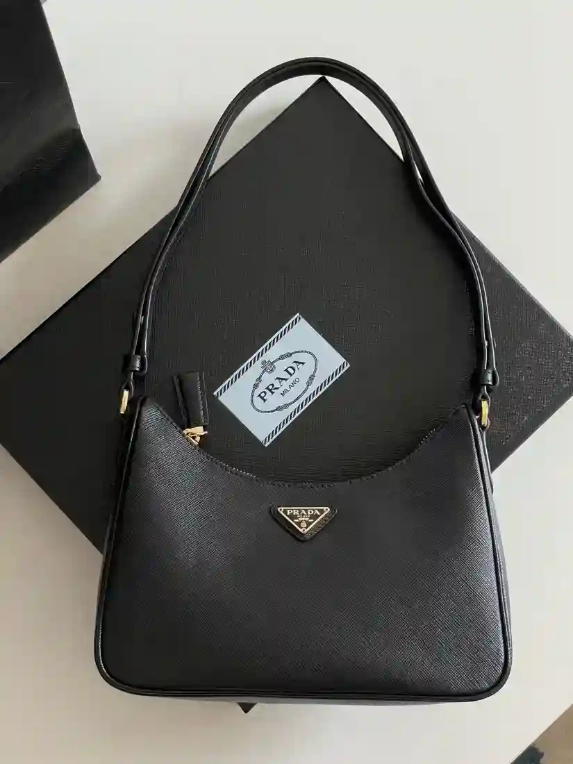 Prada hobo 프라다 사피아노 호보미니백