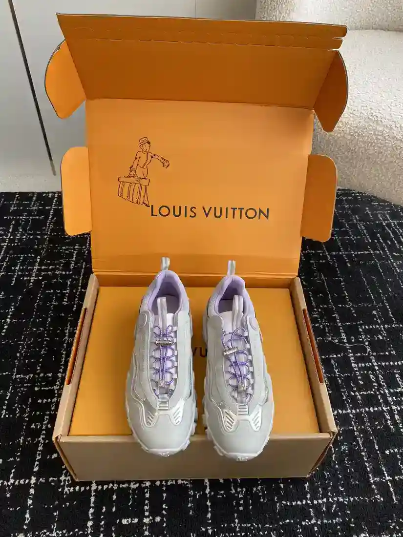 louis vuitton ss24 new arrival 루이비통 LV러시 스니커즈