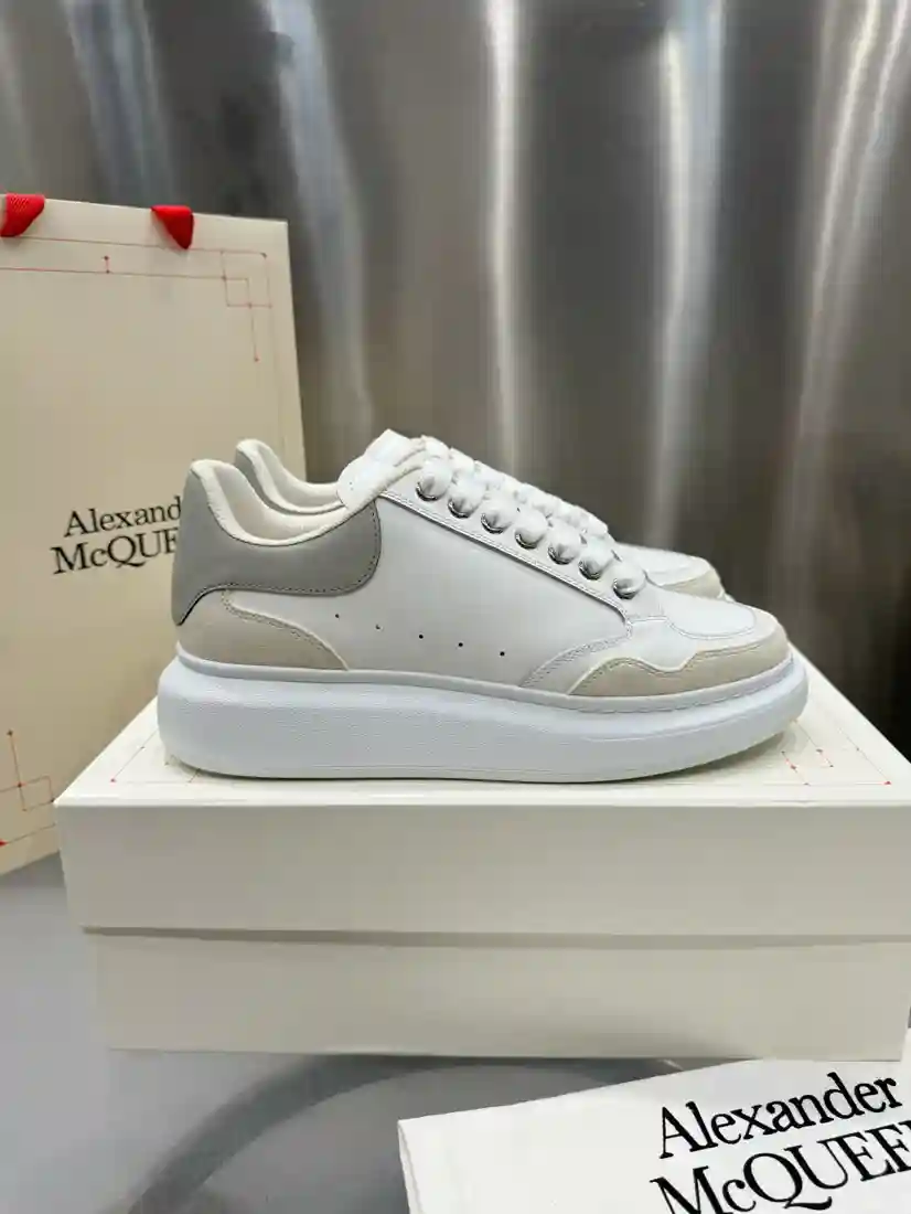 Alexander McQUEEN  알렉산더맥퀸 오버솔 [남녀공용]