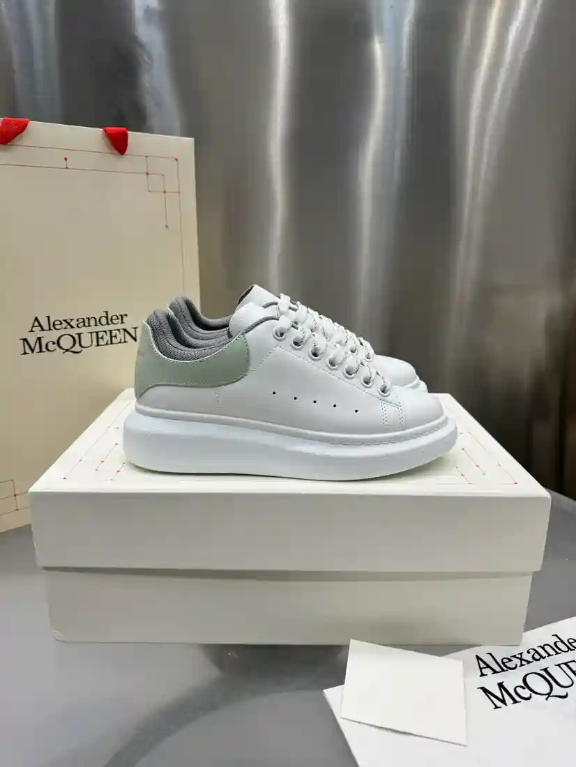 Alexander McQUEEN  알렉산더맥퀸 오버솔 [남녀공용]