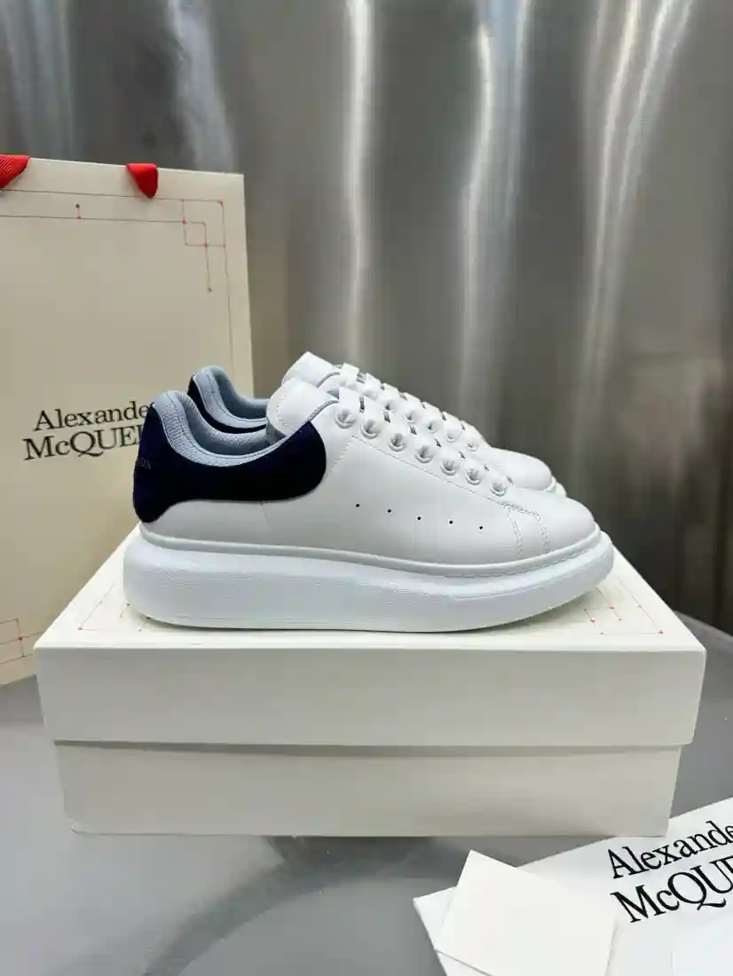 Alexander McQUEEN  알렉산더맥퀸 오버솔 [남녀공용]