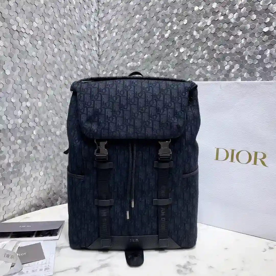 디올 Dior Explorer Backpack